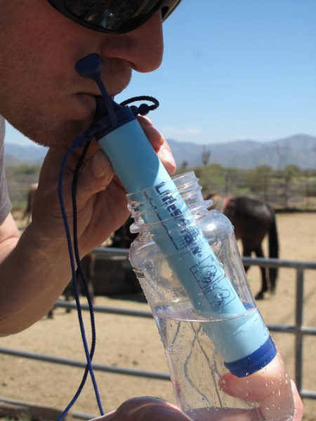 Geschenk für Outdoor Fans: Wasserfilter Strohhalm für unterwegs